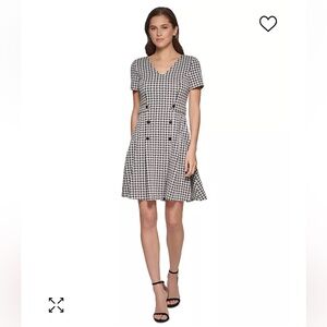 NWT Women’s DKNY Black & White Sz 4 Gingham Short-Sleeve Fit & Flare Dress